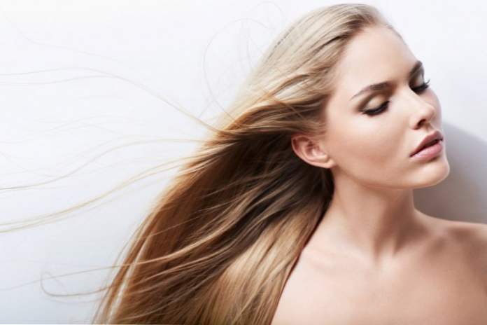 Ultradźwiękowa rekonstrukcja włosów jest istotą procedury, ceny i rezultatu (Moda i uroda)