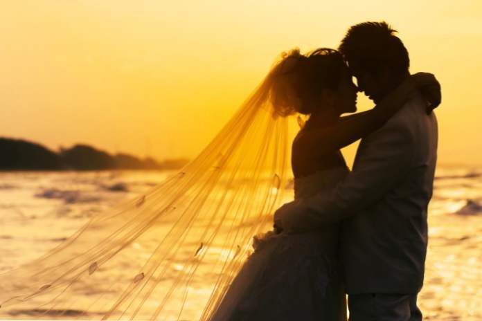 Naukowcy odkryli, w jakim wieku należy się ożenić, aby był szczęśliwy (Psychologia)