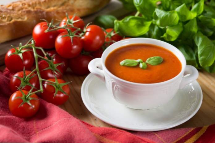 Wszystko będzie pyszne Alla Kowalczuk ma dziesięć przepisów na dania z pomidorów (Rozrywka)