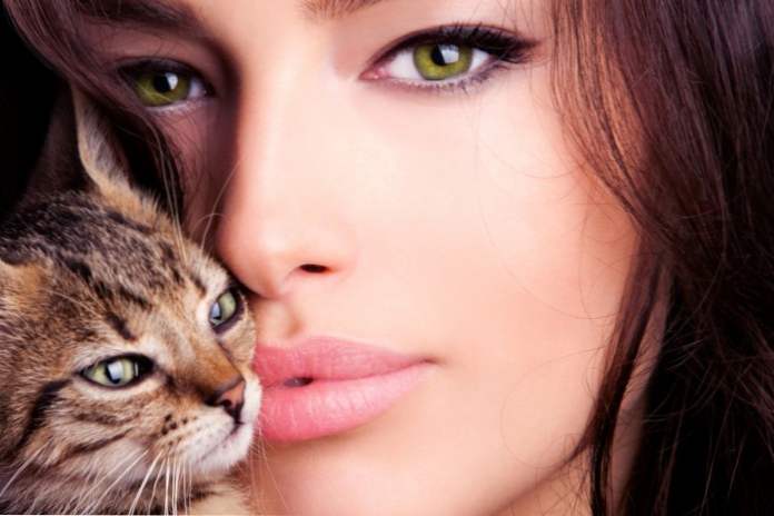 Znanstvenici su napravili nevjerojatno otkriće o utjecaju mačaka na životni vijek žena (zdravlje)